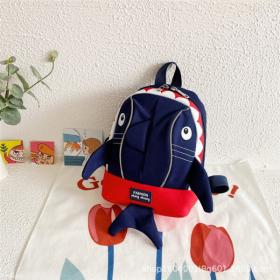 Sac à dos Enfants Design Requin Mignon Bleu Nuit – حقيبة أطفال برسوم القرش أزرق ليلي